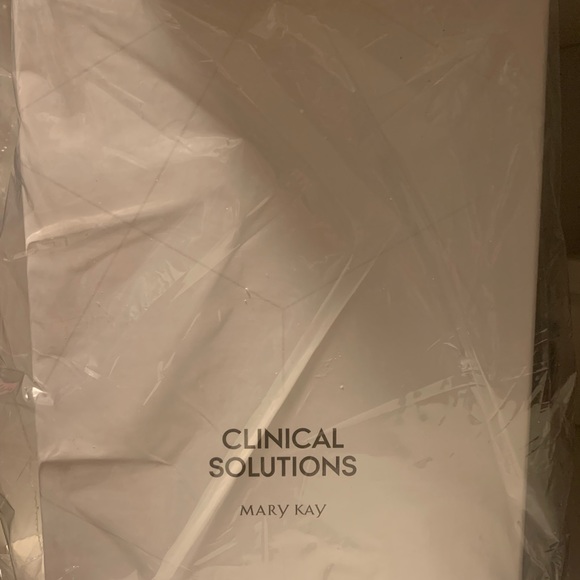 Mary Kay retinol 0.5 set - Picture 2 of 3